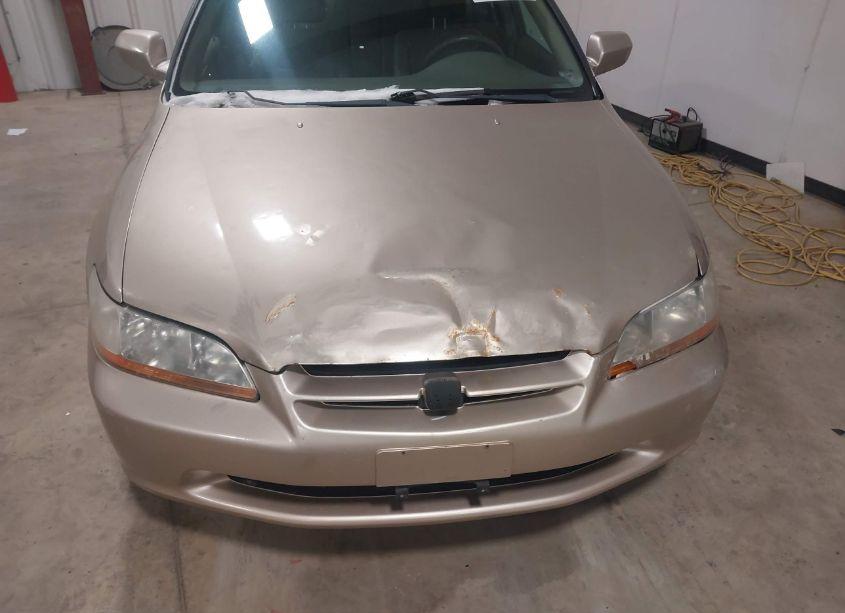 Photo 6 of 2000 Honda Accord 3.0 EX (VIN 1HGCG1659YA085218)