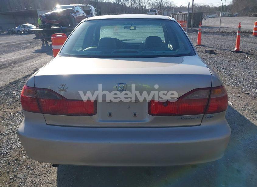 Photo 16 of 2000 Honda Accord 3.0 EX (VIN 1HGCG1659YA088751)