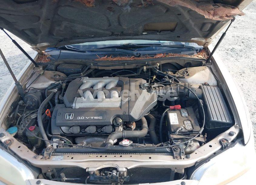 Photo 10 of 2001 Honda Accord 3.0 EX (VIN 1HGCG165X1A015054)