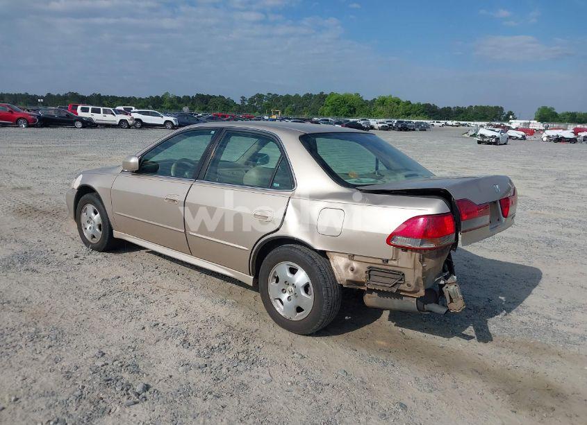 Photo 3 of 2001 Honda Accord 3.0 EX (VIN 1HGCG165X1A015054)