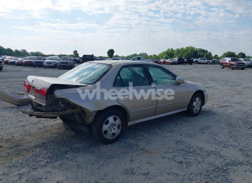 Photo 4 of 2001 Honda Accord 3.0 EX (VIN 1HGCG165X1A015054)