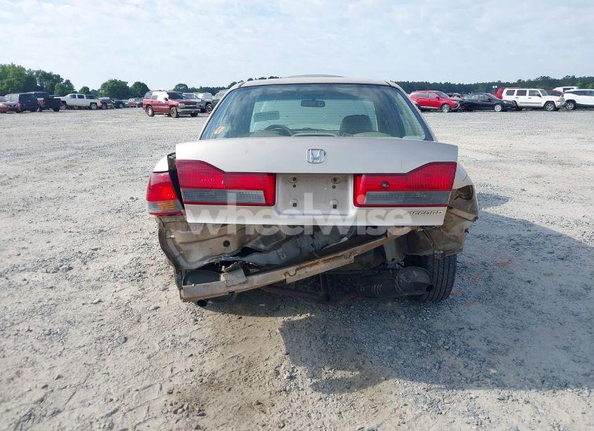 Photo 6 of 2001 Honda Accord 3.0 EX (VIN 1HGCG165X1A015054)