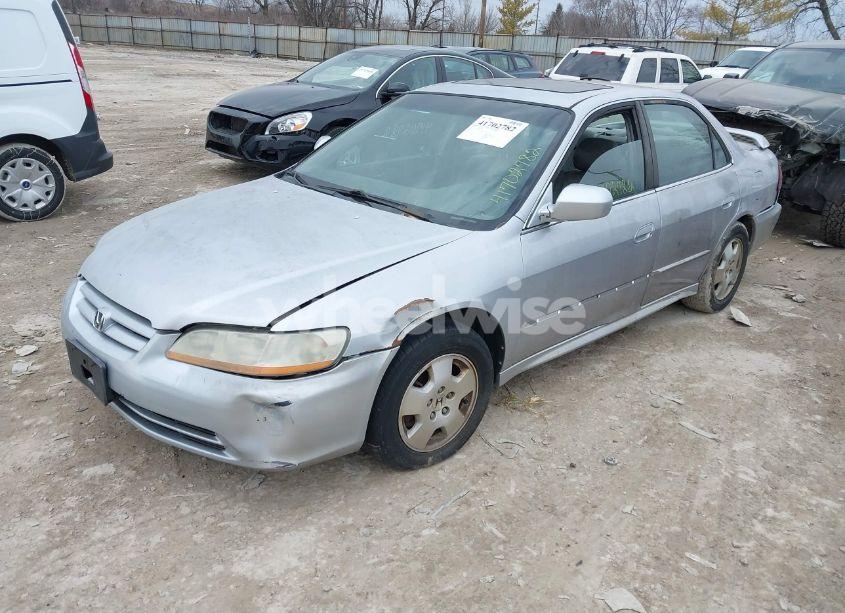 Photo 2 of 2001 Honda Accord 3.0 EX (VIN 1HGCG165X1A022313)