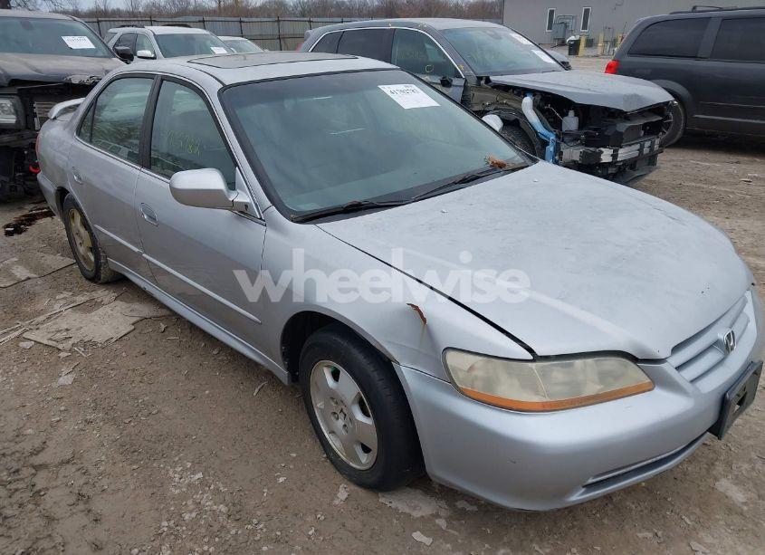 Photo 6 of 2001 Honda Accord 3.0 EX (VIN 1HGCG165X1A022313)