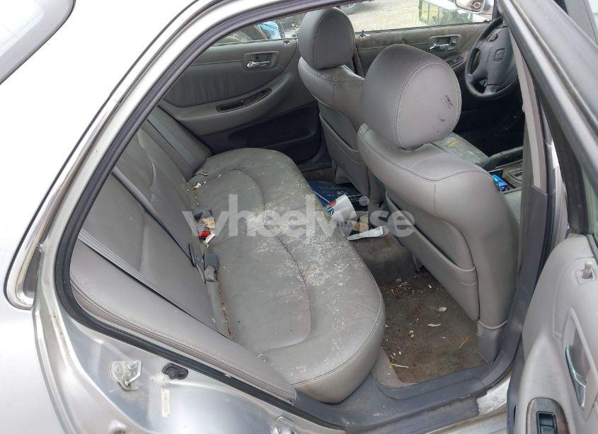 Photo 8 of 2001 Honda Accord 3.0 EX (VIN 1HGCG165X1A022313)