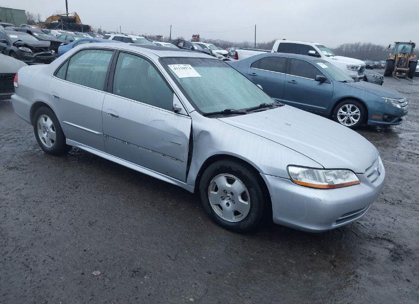 2001 Honda Accord 3.0 EX (VIN 1HGCG165X1A033408) main photo