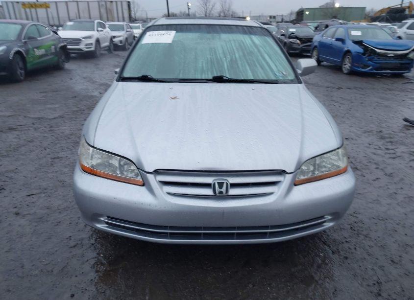 Photo 12 of 2001 Honda Accord 3.0 EX (VIN 1HGCG165X1A033408)
