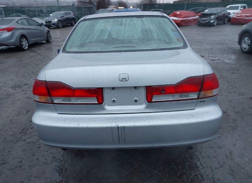 Photo 16 of 2001 Honda Accord 3.0 EX (VIN 1HGCG165X1A033408)
