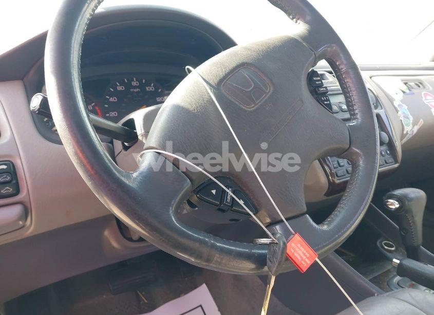 Photo 11 of 2001 Honda Accord 3.0 EX (VIN 1HGCG165X1A038317)