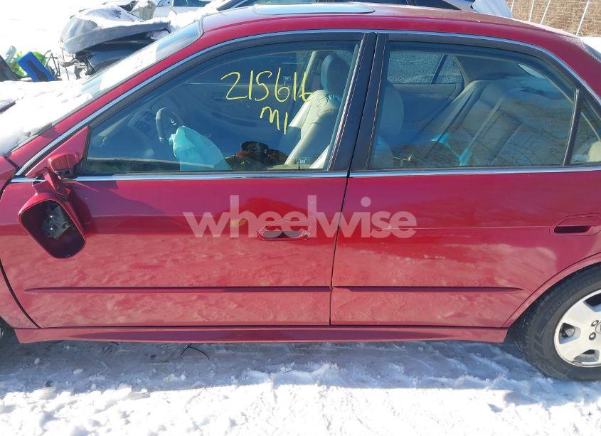 Photo 14 of 2001 Honda Accord 3.0 EX (VIN 1HGCG165X1A079515)