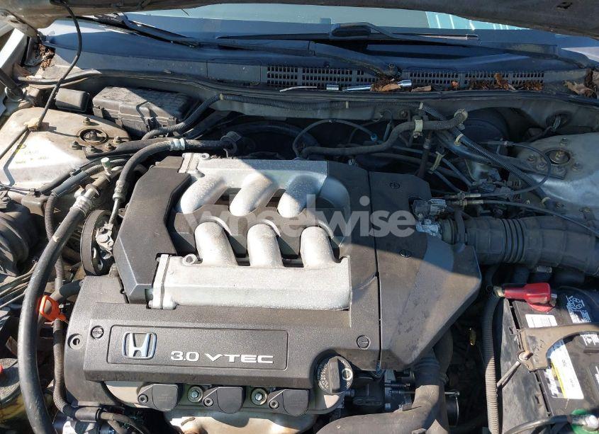 Photo 10 of 2001 Honda Accord 3.0 EX (VIN 1HGCG165X1A086044)
