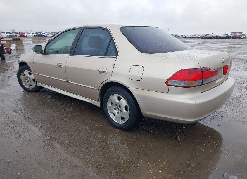 Photo 3 of 2002 Honda Accord 3.0 EX (VIN 1HGCG165X2A017078)