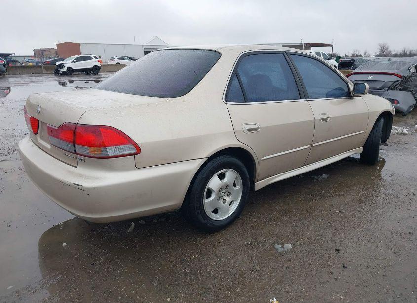 Photo 4 of 2002 Honda Accord 3.0 EX (VIN 1HGCG165X2A017078)