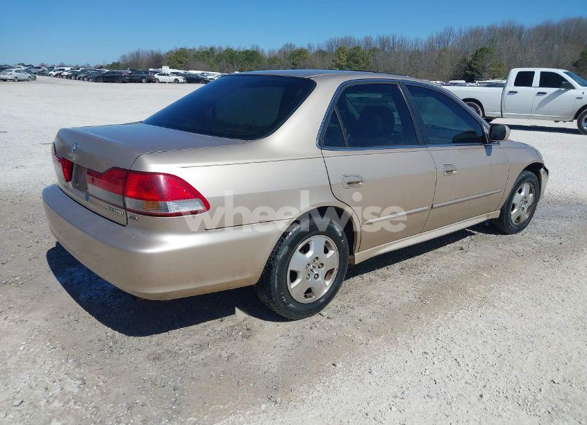 Photo 4 of 2002 Honda Accord 3.0 EX (VIN 1HGCG165X2A037833)