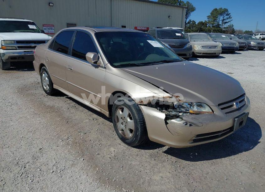 Photo 6 of 2002 Honda Accord 3.0 EX (VIN 1HGCG165X2A037833)