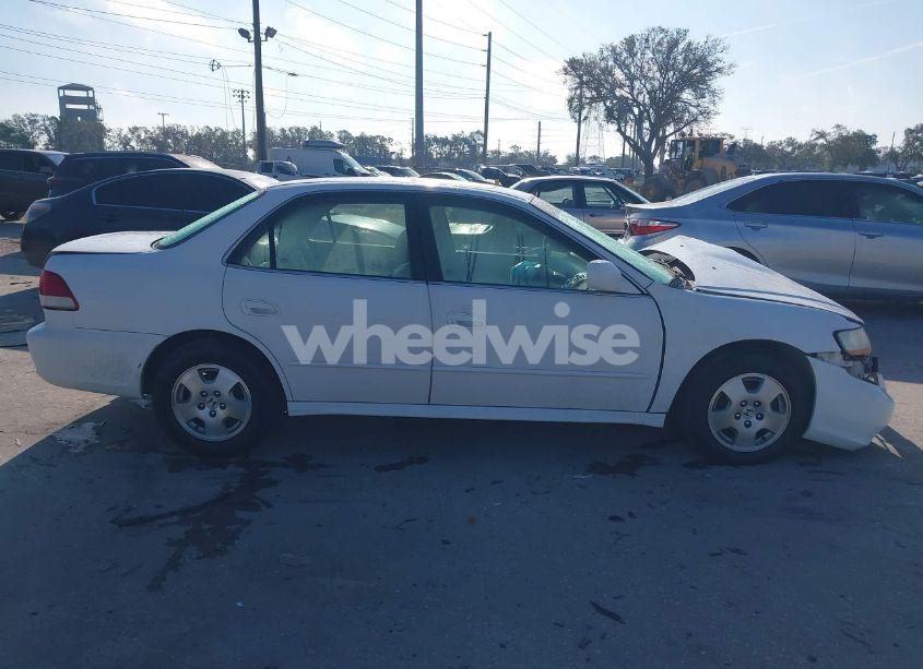 Photo 13 of 2002 Honda Accord 3.0 EX (VIN 1HGCG165X2A078284)