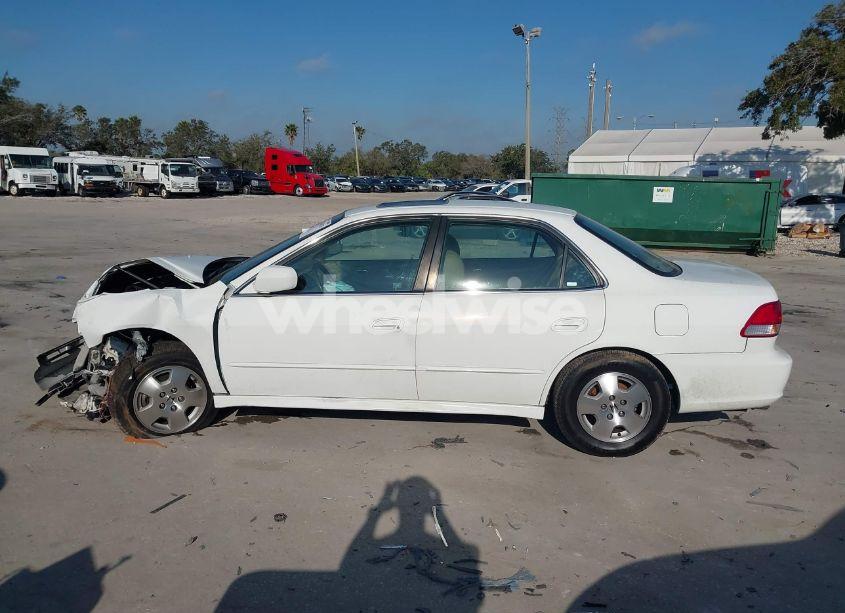 Photo 14 of 2002 Honda Accord 3.0 EX (VIN 1HGCG165X2A078284)