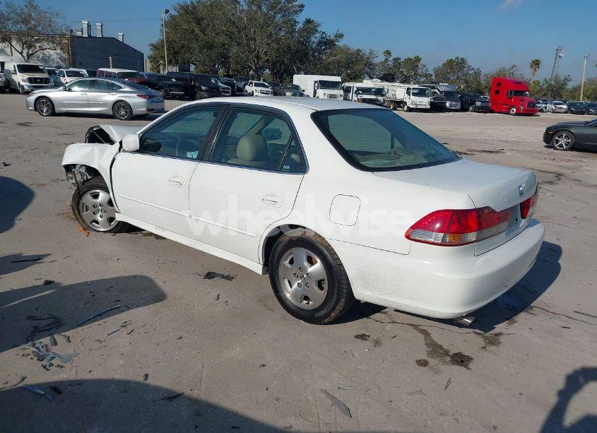 Photo 3 of 2002 Honda Accord 3.0 EX (VIN 1HGCG165X2A078284)