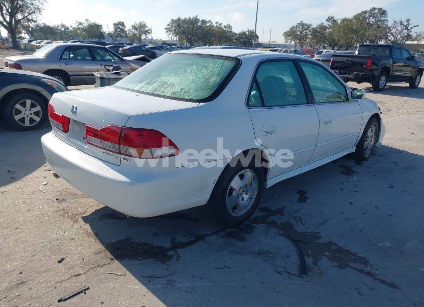 Photo 4 of 2002 Honda Accord 3.0 EX (VIN 1HGCG165X2A078284)