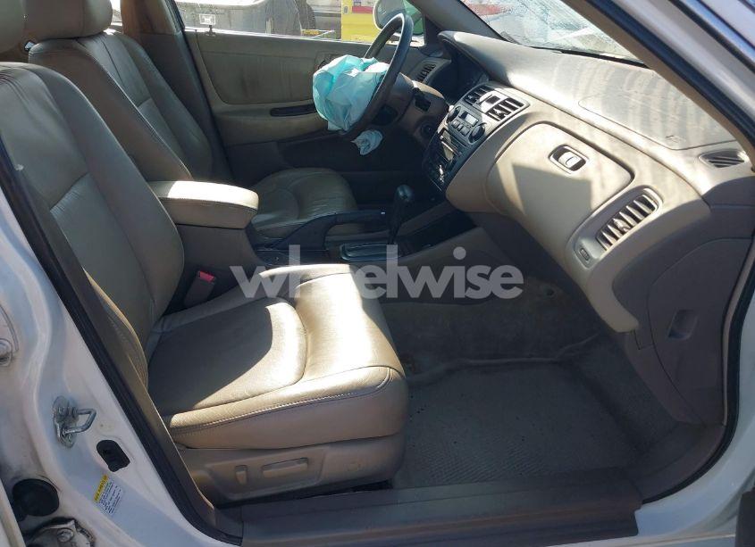 Photo 5 of 2002 Honda Accord 3.0 EX (VIN 1HGCG165X2A078284)