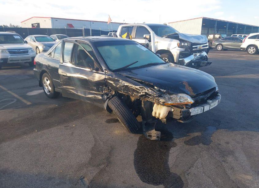 1999 Honda Accord EX V6 (VIN 1HGCG165XXA002443) main photo