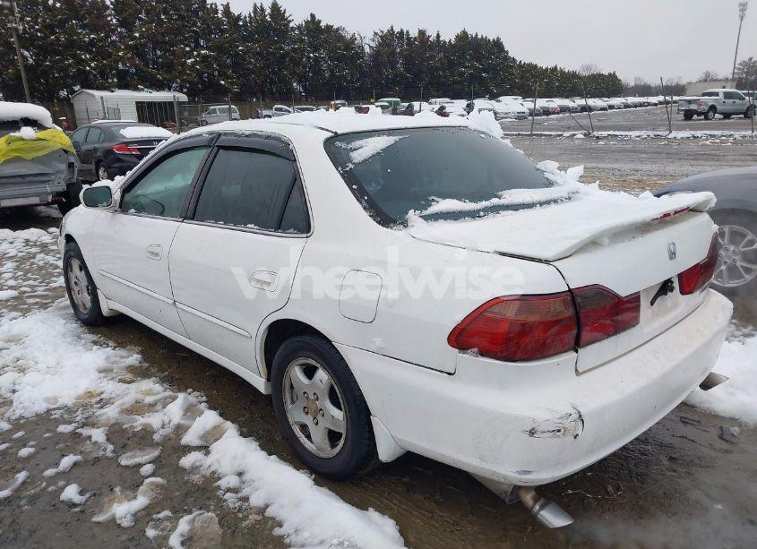 Photo 3 of 1999 Honda Accord EX V6 (VIN 1HGCG165XXA041548)
