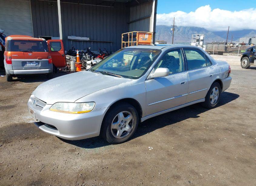 Photo 2 of 1999 Honda Accord EX V6 (VIN 1HGCG165XXA049116)