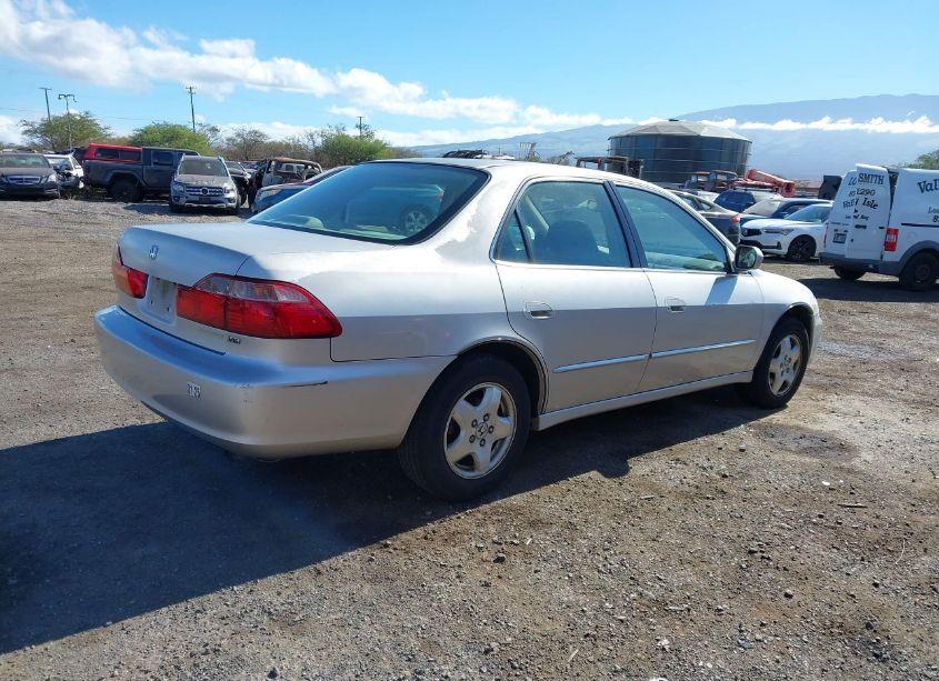 Photo 4 of 1999 Honda Accord EX V6 (VIN 1HGCG165XXA049116)