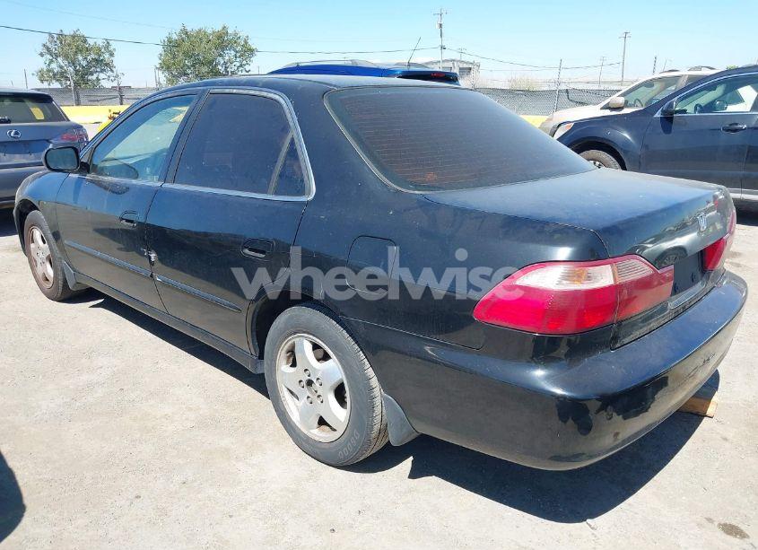 Photo 3 of 1999 Honda Accord EX V6 (VIN 1HGCG165XXA055076)