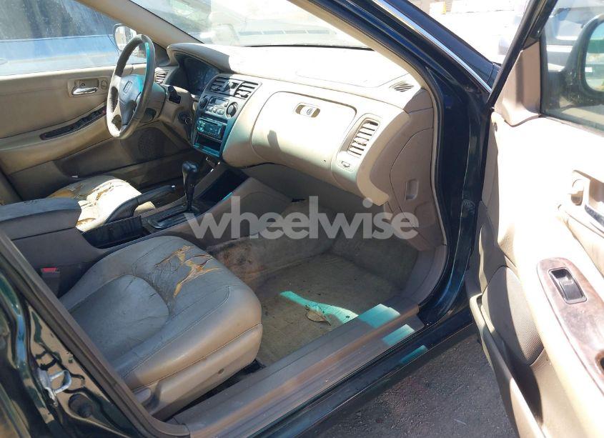 Photo 5 of 1999 Honda Accord EX V6 (VIN 1HGCG165XXA055076)