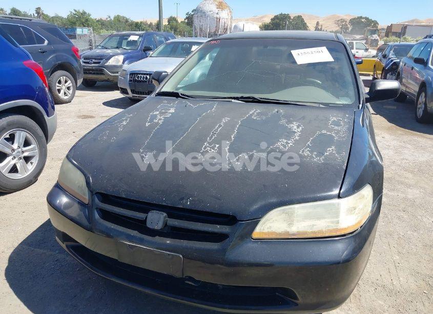 Photo 6 of 1999 Honda Accord EX V6 (VIN 1HGCG165XXA055076)