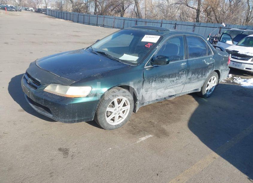 Photo 2 of 2000 Honda Accord 3.0 EX (VIN 1HGCG165XYA036058)