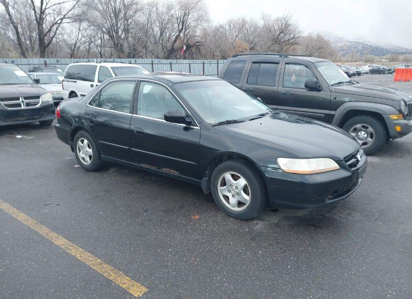 2000 Honda Accord 3.0 EX (VIN 1HGCG165XYA097331) main photo