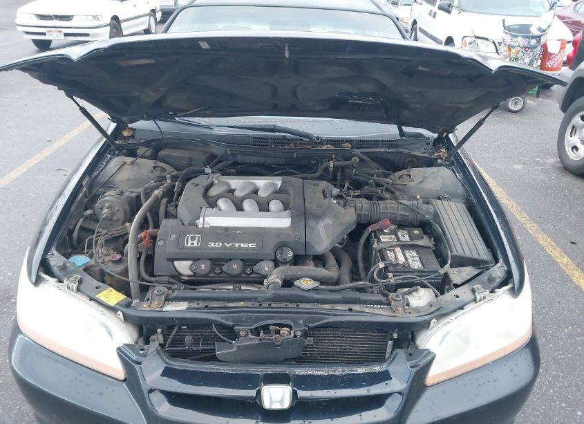 Photo 10 of 2000 Honda Accord 3.0 EX (VIN 1HGCG165XYA097331)