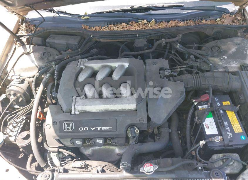 Photo 10 of 2002 Honda Accord 3.0 LX (VIN 1HGCG22452A026905)