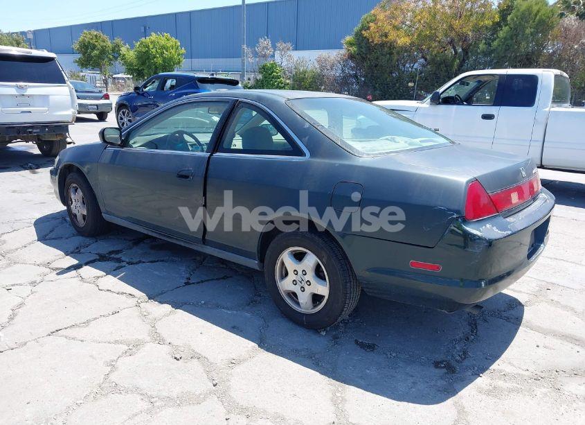 Photo 3 of 2000 Honda Accord 3.0 LX (VIN 1HGCG2249YA009971)