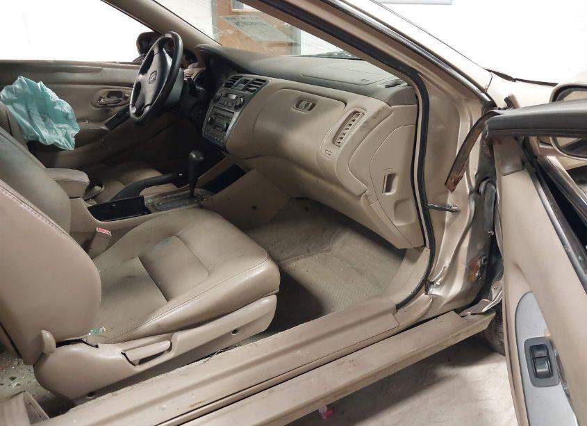 Photo 5 of 2001 Honda Accord 3.0 EX (VIN 1HGCG22501A027922)