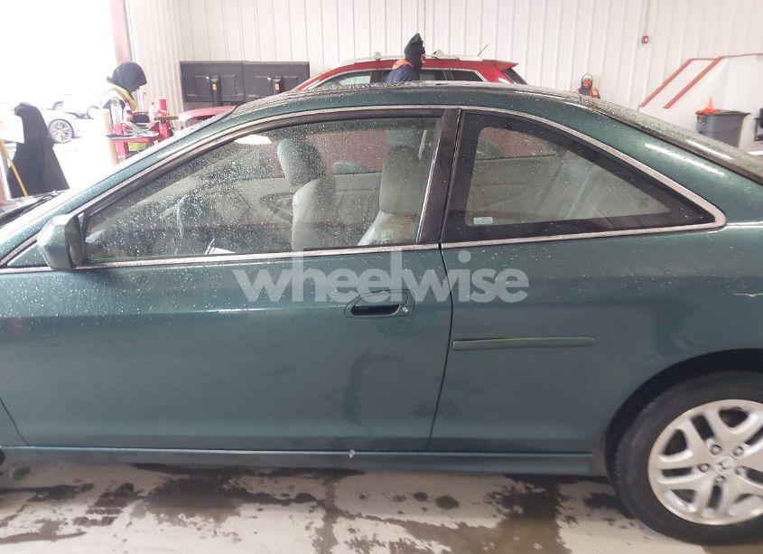 Photo 14 of 2002 Honda Accord 3.0 EX (VIN 1HGCG22502A021846)