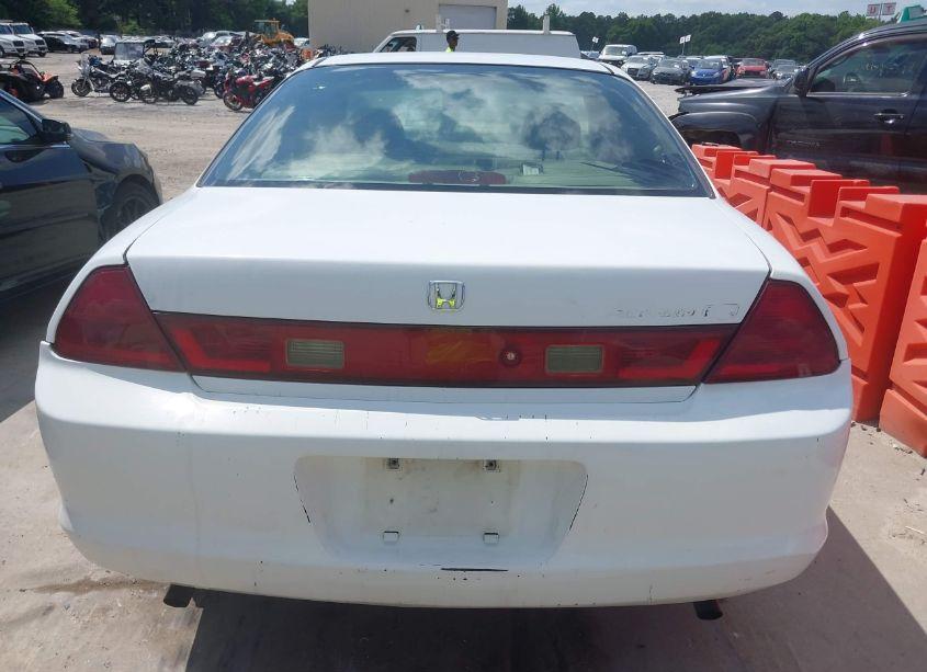 Photo 16 of 2000 Honda Accord 3.0 EX (VIN 1HGCG2250YA014243)