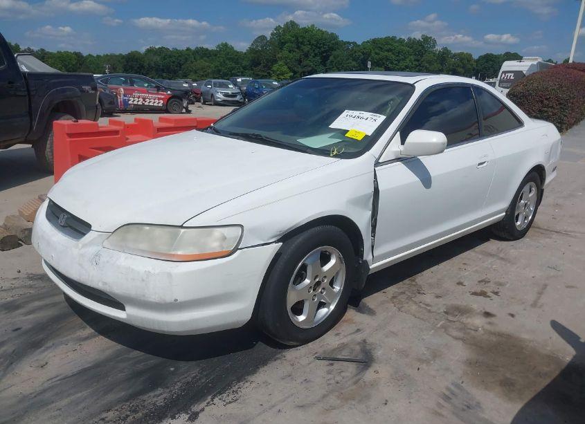 Photo 2 of 2000 Honda Accord 3.0 EX (VIN 1HGCG2250YA014243)