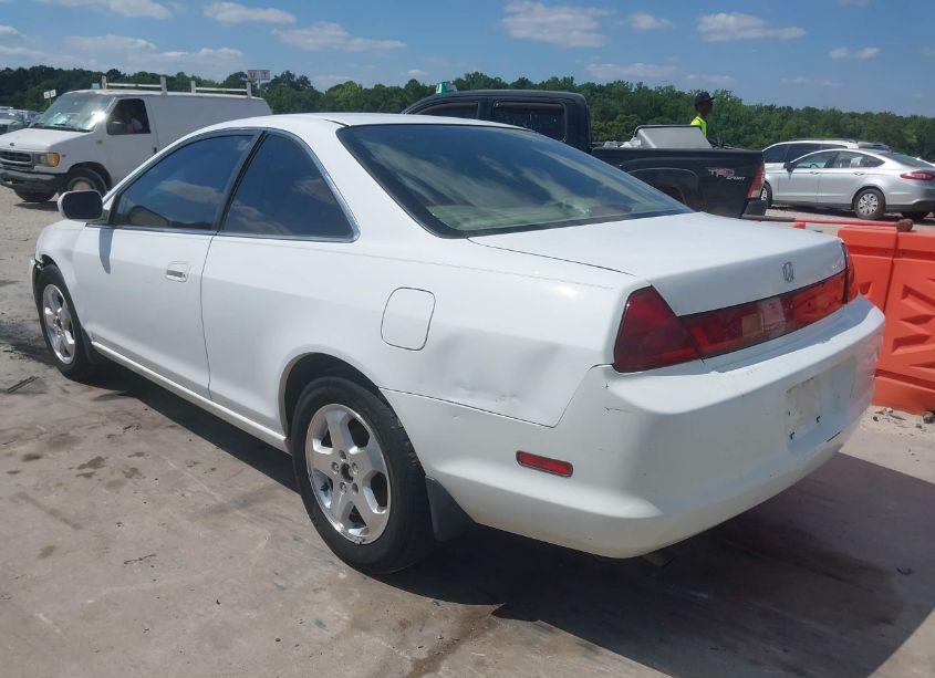 Photo 3 of 2000 Honda Accord 3.0 EX (VIN 1HGCG2250YA014243)