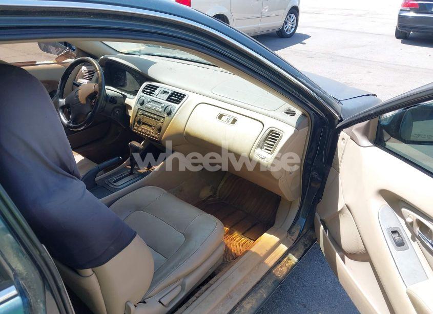 Photo 5 of 2001 Honda Accord 3.0 EX (VIN 1HGCG22521A019823)