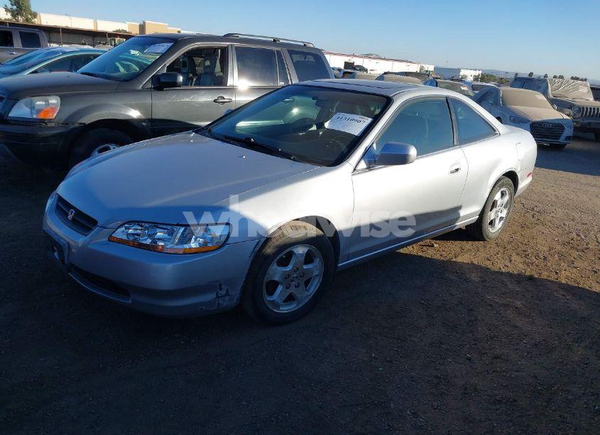 Photo 2 of 2000 Honda Accord 3.0 EX (VIN 1HGCG2252YA001686)