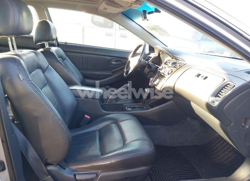 Photo 5 of 2000 Honda Accord 3.0 EX (VIN 1HGCG2252YA001686)