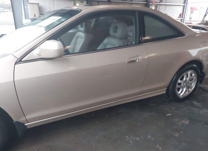 Photo 6 of 2001 Honda Accord 3.0 EX (VIN 1HGCG22531A004358)