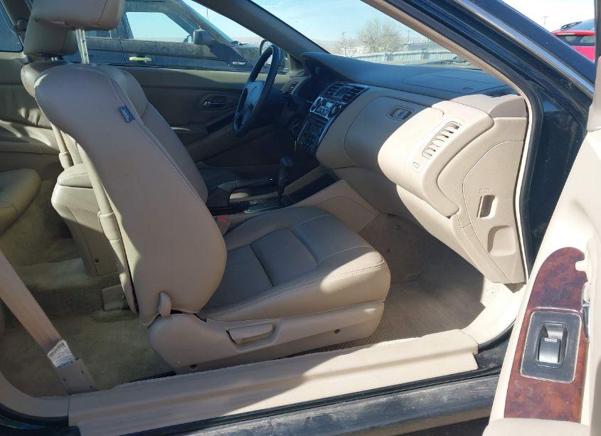 Photo 5 of 2000 Honda Accord 3.0 EX (VIN 1HGCG2253YA013703)