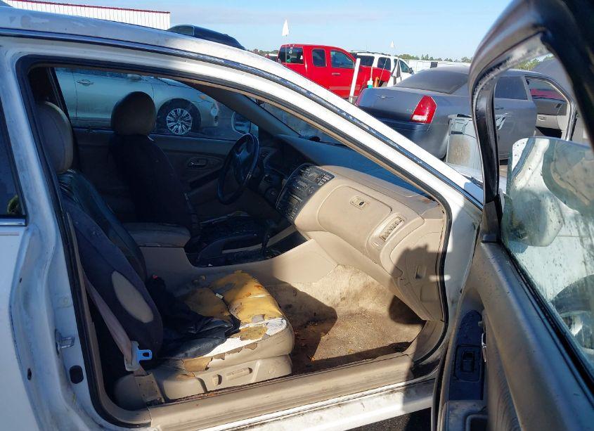 Photo 5 of 2000 Honda Accord 3.0 EX (VIN 1HGCG2253YA019775)