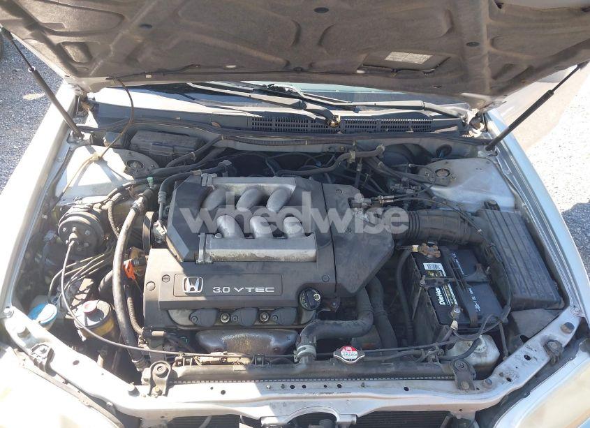 Photo 10 of 2001 Honda Accord 3.0 EX (VIN 1HGCG22541A002361)