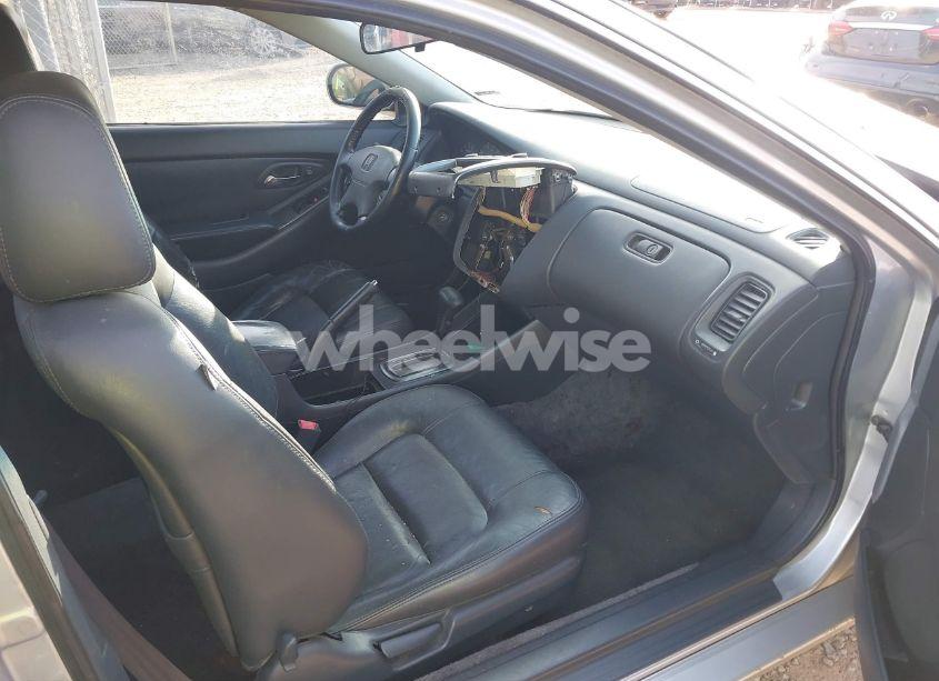 Photo 5 of 2001 Honda Accord 3.0 EX (VIN 1HGCG22551A034882)