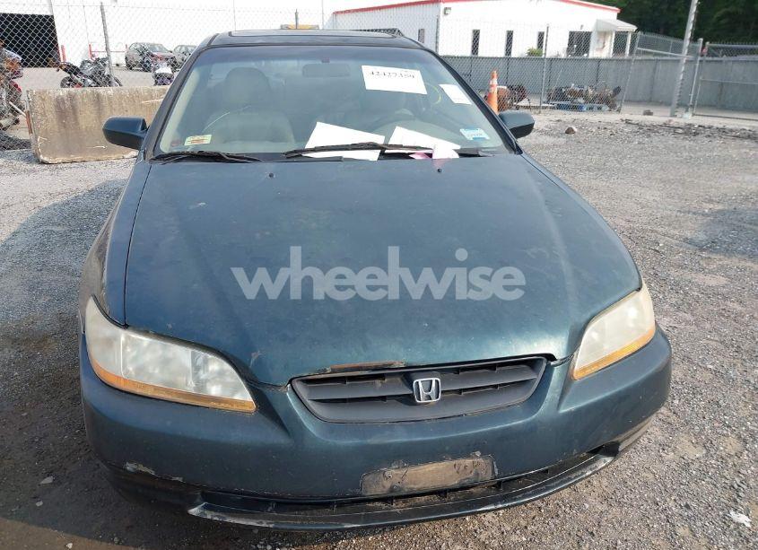 Photo 10 of 1998 Honda Accord EX (VIN 1HGCG2255WA008466)
